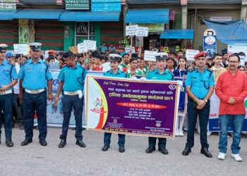 बारा ट्राफिक सप्ताहको दोस्रो दिन सिमरामा विद्यार्थी संयमसेवक र पर्चा वितरण