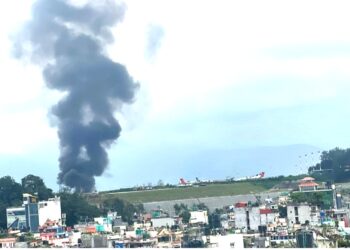 त्रिभुवन विमानस्थलमा सौर्य एअरलाइन्सको जहाज दुर्घट्ना