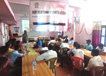 माधवनरायणमा बालश्रम राेक्थामकालागी पालिका स्तरीय सराेकावालासंग अन्तरक्रिया