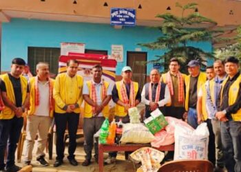 होलीको अवसरमा लायन्स क्लब कलैयाले अमृता अनाथ आश्रमलाई खाद्यान्न वितरण