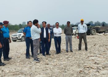 निजगढ र कोल्हवीमा पर्ने बकैया खोलामा जिल्ला अनुगमन समितिको स्थलगत अनुगमन