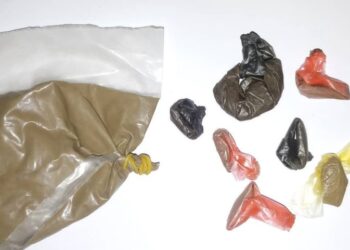 इलाका प्रहरी कार्यालय निजगढले लागू औषधसहित ५ जना पक्राउ