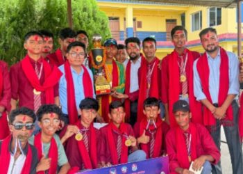 निजगढ नगरस्तरीय क्रिकेटको उपाधि विजेता गौरीशंकर माविका खेलाडीहरू पुरस्कृत